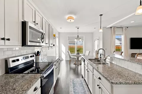 Kitchen - 1002 Garrison Way, Spring Hill, TN 37174 photo 1 of 3