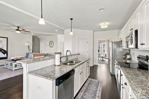 Kitchen - 1002 Garrison Way, Spring Hill, TN 37174 photo 2 of 3
