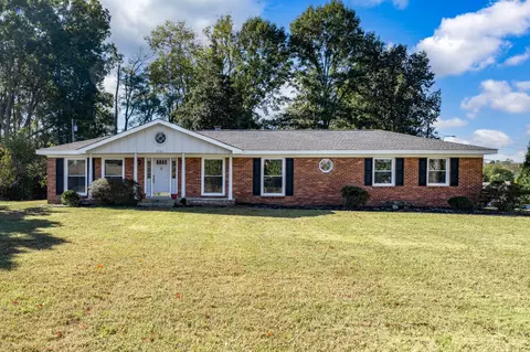 2705 Mere Dr, Columbia, TN 38401