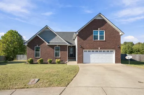 1716 Winterhaven Ct, Clarksville, TN 37042