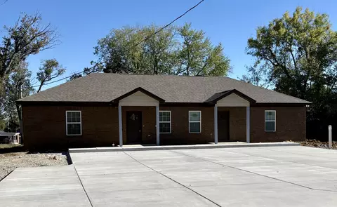 328 White St, Shelbyville, TN 37160