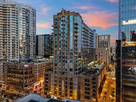 301 Demonbreun St #1812, Nashville, TN 37201