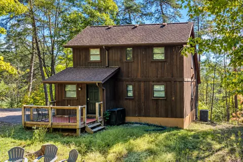 2304 Summer Ln, Sevierville, TN 37876