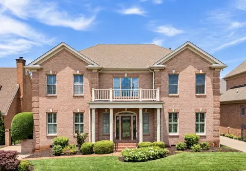 111 Carriage Way, Hendersonville, TN 37075