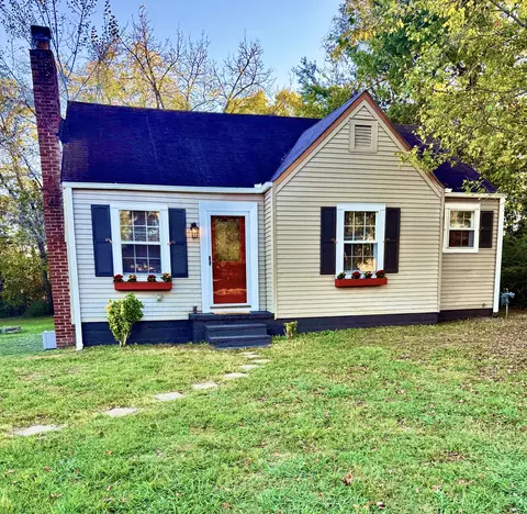 112 Collier Ave, Shelbyville, TN 37160
