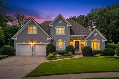 2415 Lennox Ct, Chattanooga, TN 37421