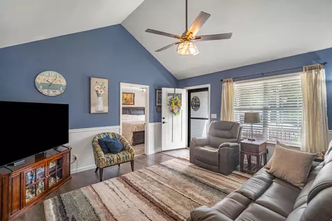 360 Pinewood Dr, Rock Spring, GA 30739 photo 8