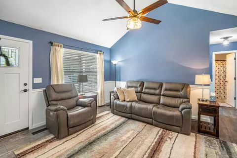 360 Pinewood Dr, Rock Spring, GA 30739 photo 7