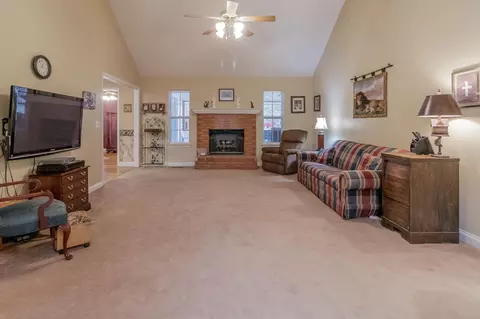 103 Bent Tree Dr, Ringgold, GA 30736 photo 2