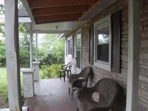 83 Hackett St, Ringgold, GA 30736 photo 3
