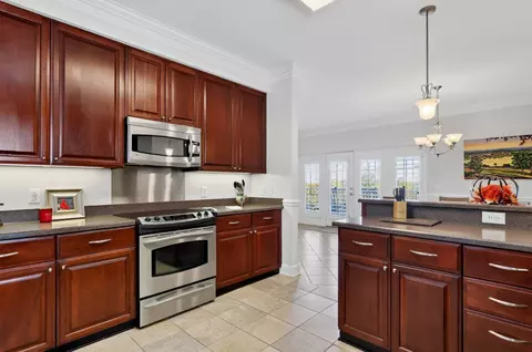Kitchen - 7100 Dale Ridge Rd #E-4, Lancaster, TN 38569 photo 3 of 4
