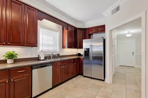 Kitchen - 7100 Dale Ridge Rd #E-4, Lancaster, TN 38569 photo 4 of 4