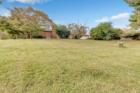 Exterior - 208 General Forrest Dr, Springfield, TN 37172 photo 3 of 3