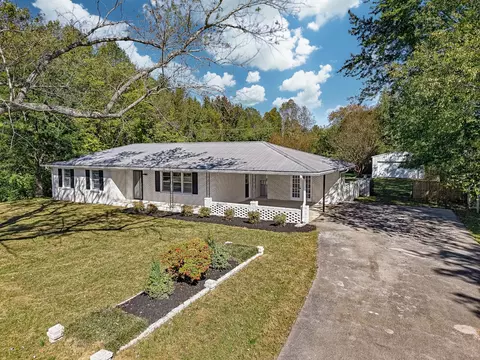98 Prospect Rd, Fayetteville, TN 37334
