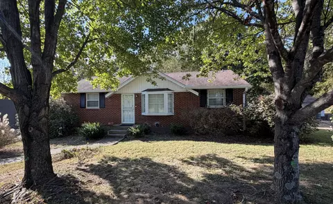 3821 Valley Ridge Dr, Nashville, TN 37211