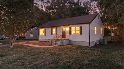 6632 Hilton Dr, Chattanooga, TN 37412