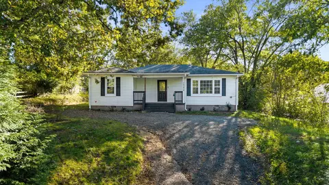 1040 6th St NE, Cleveland, TN 37311
