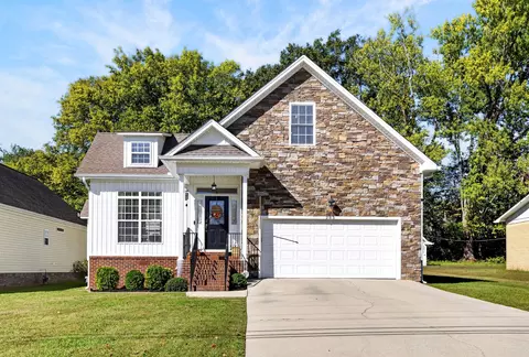 285 Grove Ave NW, Cleveland, TN 37311