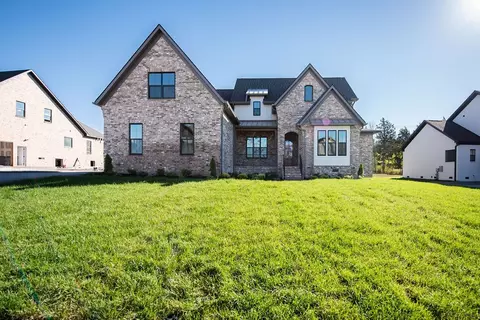 2926 Carisbrooke Dr, Mount Juliet, TN 37122