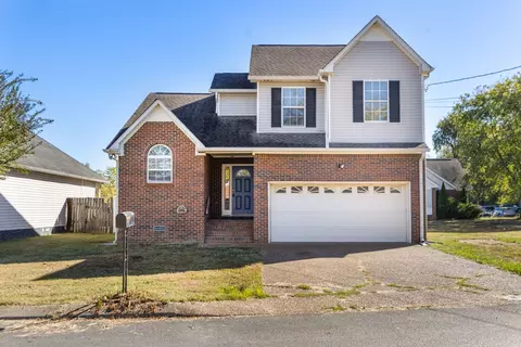 1769 University Dr, Columbia, TN 38401