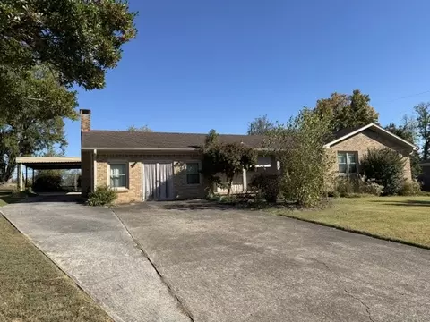 133 Morton Dr, Fayetteville, TN 37334