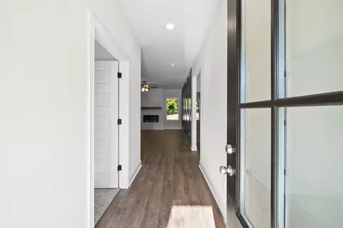 Entry Way - 34 Rustic Pnes, Dover, TN 37058 photo 1 of 5