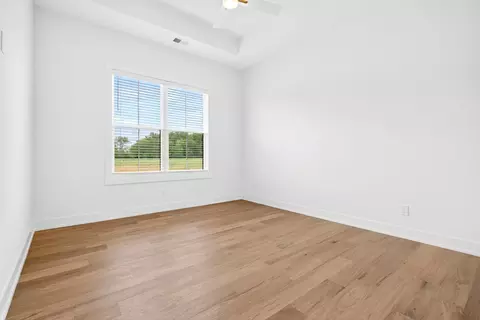 Bedroom - 18 Rustic Pnes, Dover, TN 37058 photo 2 of 4