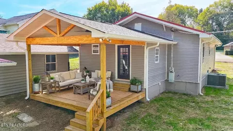 1123 Hiawassee Ave, Knoxville, TN 37917