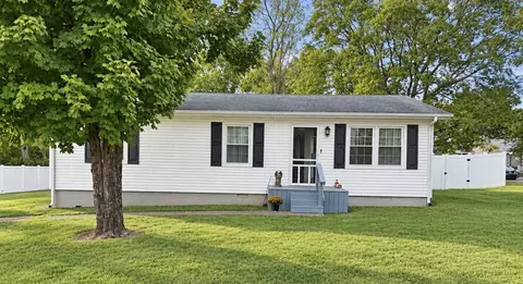 411 Carney St, Shelbyville, TN 37160