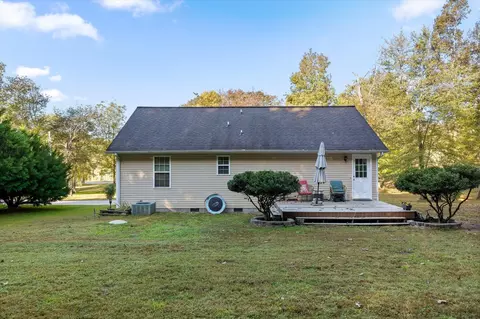 Exterior - 3024 Pine Dr NE, Dalton, GA 30721 photo 6 of 8