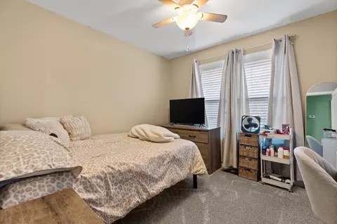Bedroom - 3024 Pine Dr NE, Dalton, GA 30721 photo 3 of 3
