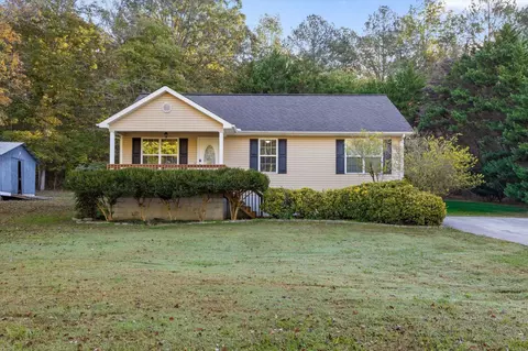 Exterior - 3024 Pine Dr NE, Dalton, GA 30721 photo 2 of 8