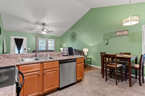Kitchen - 3024 Pine Dr NE, Dalton, GA 30721 photo 2 of 3