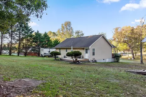 Exterior - 3024 Pine Dr NE, Dalton, GA 30721 photo 1 of 8