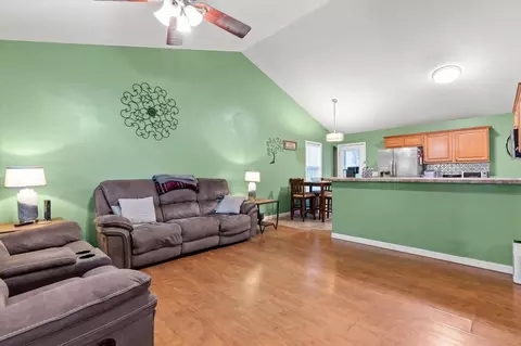 Entry Way - 3024 Pine Dr NE, Dalton, GA 30721 photo 1 of 2