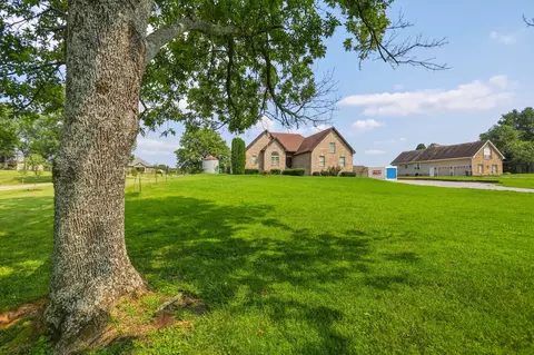 532 Halltown Rd, Portland, TN 37148