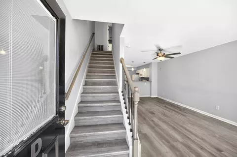 Entry Way - 1430 E Main St, Murfreesboro, TN 37130 photo 1 of 2