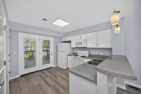 Kitchen - 1430 E Main St, Murfreesboro, TN 37130 photo 1 of 4