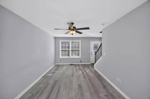 Living - 1430 E Main St, Murfreesboro, TN 37130 photo 4 of 4