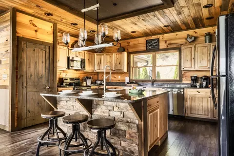 Kitchen - 2470 Hackberry Dr, Sevierville, TN 37862 photo 1 of 4