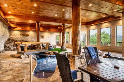 Exterior - 2470 Hackberry Dr, Sevierville, TN 37862 photo 6 of 25