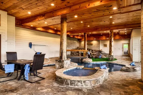 Exterior - 2470 Hackberry Dr, Sevierville, TN 37862 photo 12 of 25