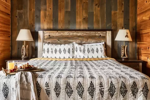 Bedroom - 2470 Hackberry Dr, Sevierville, TN 37862 photo 1 of 12