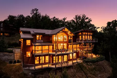 Exterior - 2470 Hackberry Dr, Sevierville, TN 37862 photo 21 of 25