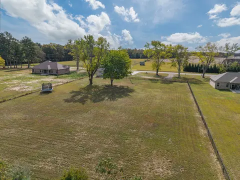 View/Area - 8165 State Line Rd, Taft, TN 38488 photo 4 of 7
