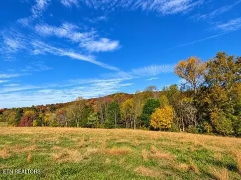 1285 N York Hwy, Byrdstown, TN 38549
