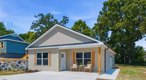 1571 Strawberry Ln NE, Cleveland, TN 37311