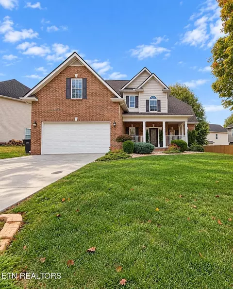 3310 Cliffbranch Ln, Knoxville, TN 37931