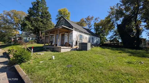 218 Cansler Ave, Knoxville, TN 37921