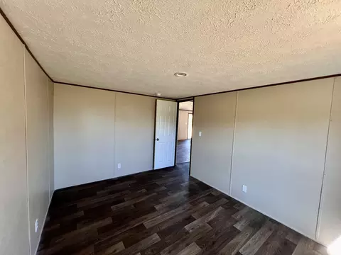 Bedroom - 1061 Mcafee Rd, Morrison, TN 37357 photo 2 of 5